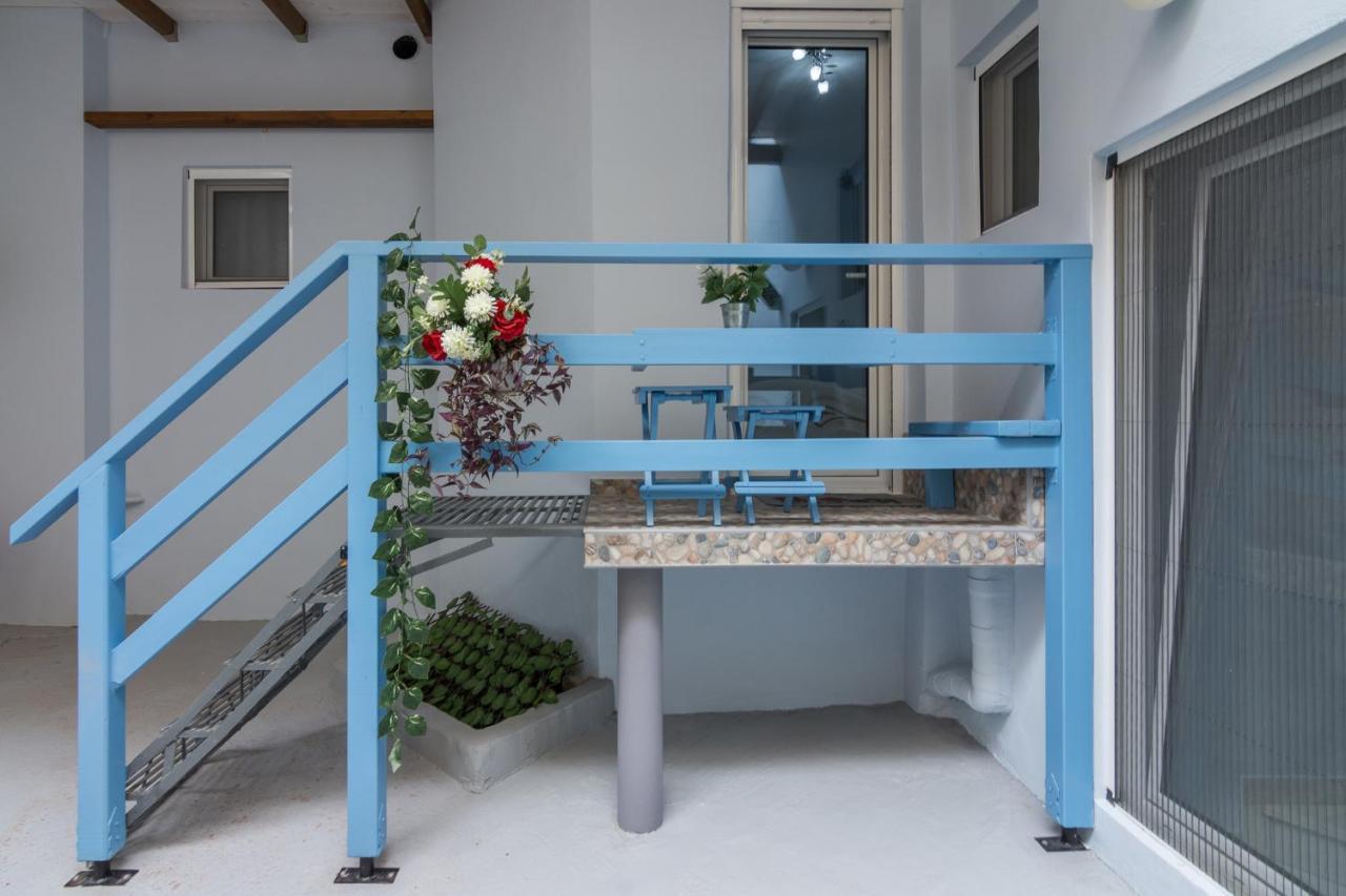 Wonderful Renovated Apartment With Private Patio Atenas Exterior foto